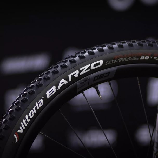 VITTORIA Barzo 27.5x2.4 XC Trail Full Black G2.0