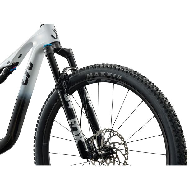 Pique X Advanced SL 2 M White/Carbon