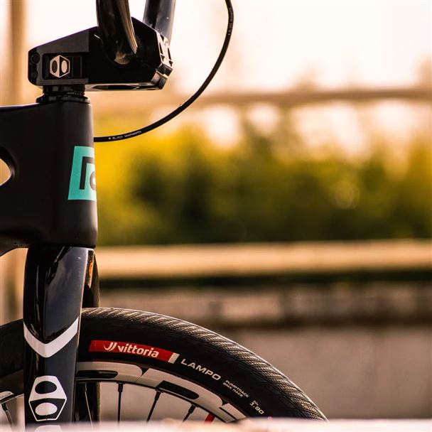 VITTORIA Lampo 20x1.90 Full Black G2.0
