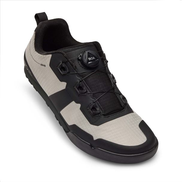 GIRO Tracker Boa Stone 44