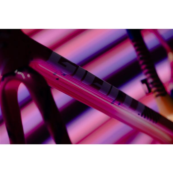 TCR Advanced Pro-rám M Carnival