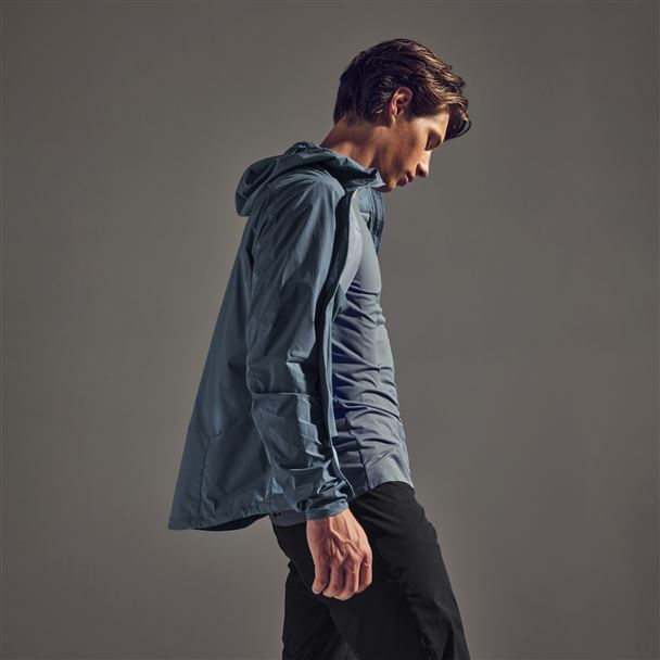 GORE Fernflow Hooded Windbreaker Mens lab graphite L