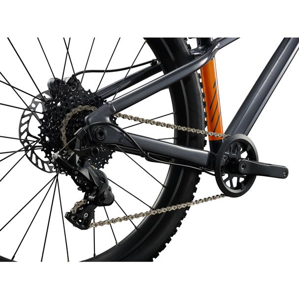 STP 24-Giant One Size Black Chrome