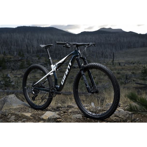 Anthem Advanced SL 2 L Mariana Blue