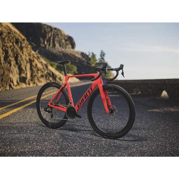 Propel Advanced Pro 1 L Phoenix Fire