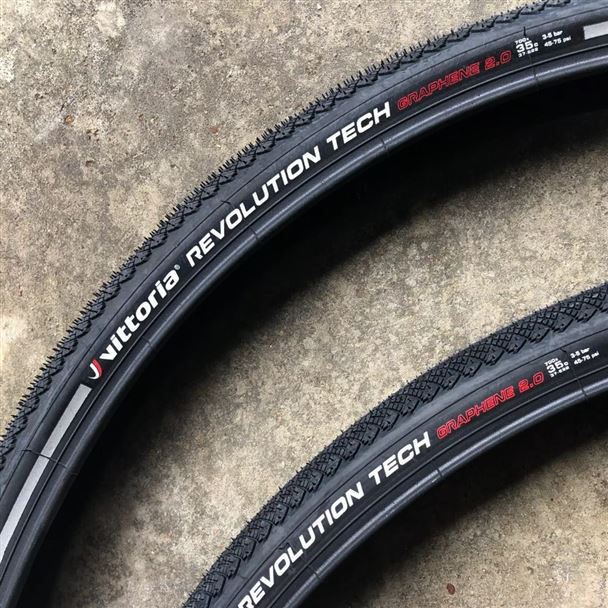 VITTORIA Revolution Tech 26x2.0 rigid refl Full Black G2.0
