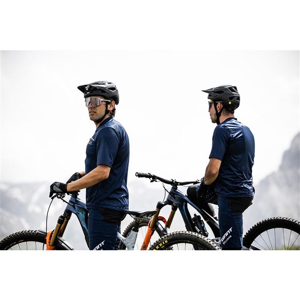 GIANT RAIL MIPS MATTE PANTER BLACK S 55-59CM